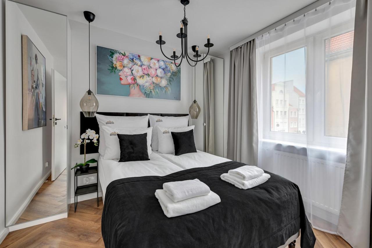 Magical River View By Downtown Apartments Гданск Екстериор снимка