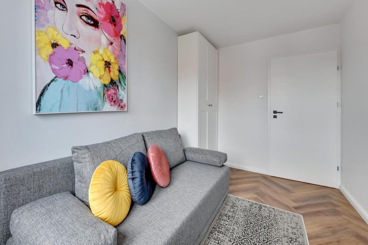 Magical River View By Downtown Apartments Гданск Екстериор снимка