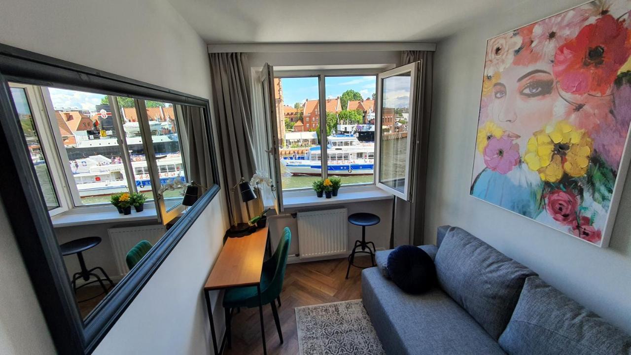 Magical River View By Downtown Apartments Гданск Екстериор снимка